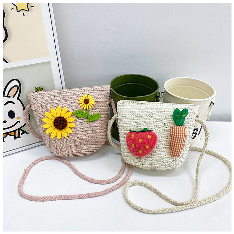 Japanese-style cute cartoon flower small bags, children's straw woven bags, mini crossbody bags, beach play zipper bags, single-shoulder bags undefined