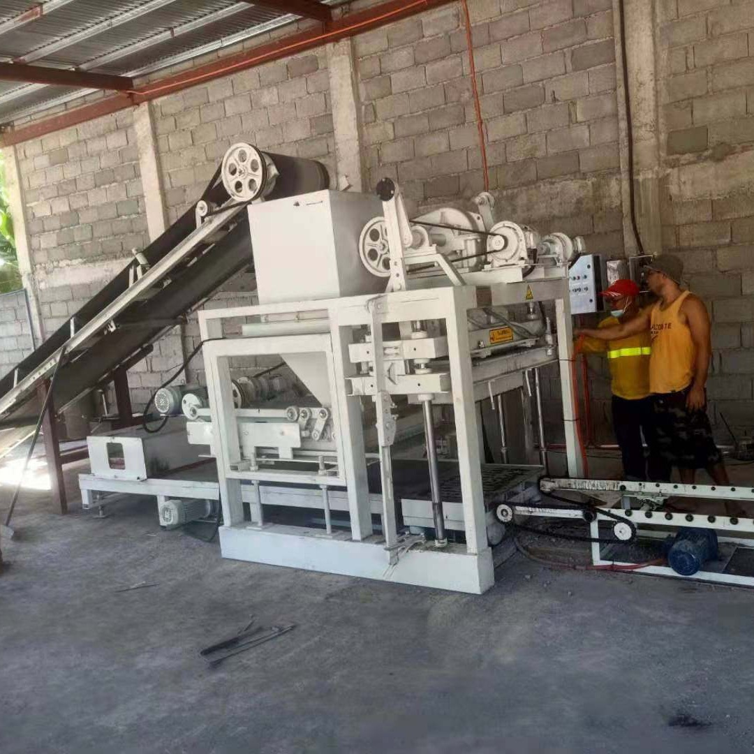 QTJ4-25 全套制砖机设备多少钱 小型全自动空心砖机投资预算