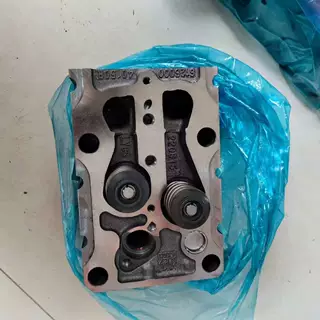 气缸总成适用于 重汽豪沃 气缸盖总成 型号AZ1034040018