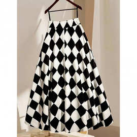 E 98297 Black White Argyle Midi Skirt 黑白菱格半身裙