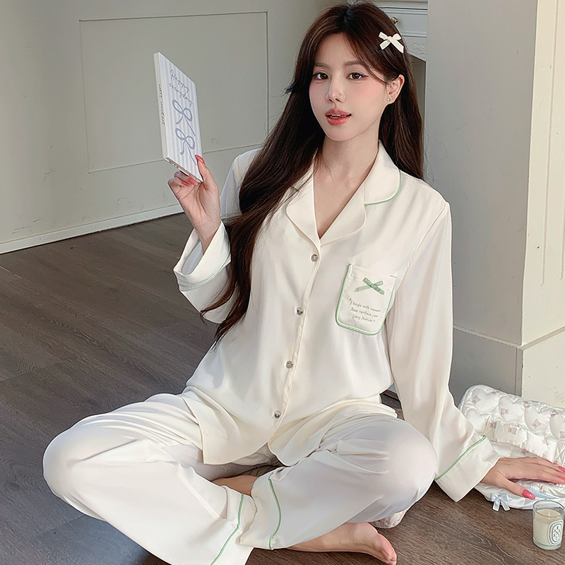 Spring and Autumn Ice Silk Pajamas for Women, Long-Sleeved and Long-Pants Set with Chest Pads, Cool and Sweet Home Wear, Acetate Silk with Chest Pads