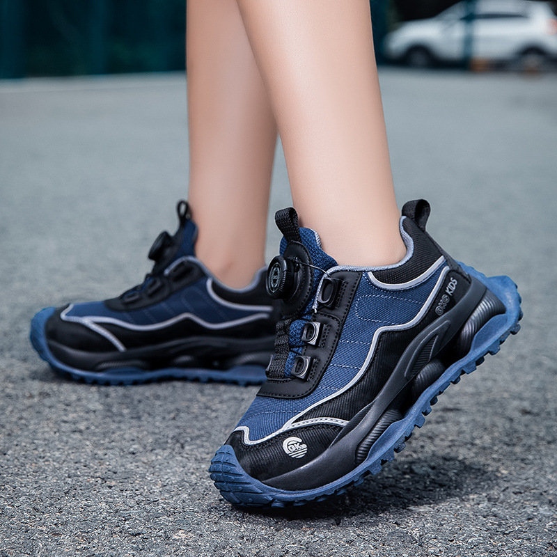 BKG children's running shoes are shock-absorbing and lightweight, suitable for spring and autumn, with a rotating buckle, for older boys and girls, mesh sports shoes