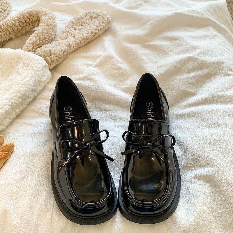 Versatile black British-style round-toe chunky high-heeled loafers for women, 2026 new spring collection, perfect with dresses, and designed to add height Versatile black British-style round-toe chunky high-heeled loafers for women, 2026 new spring collection, perfect with dresses, and designed to add height