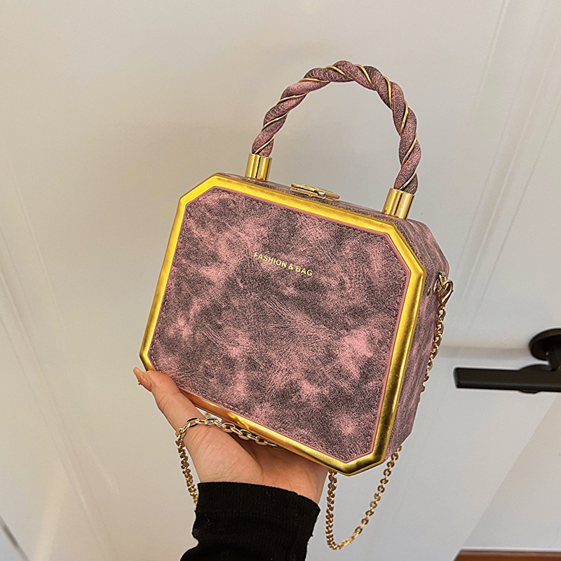 Bolsos al por mayor transfronterizos para mujer 2023 nuevo estilo estilo estilo occidental casual simple bolso de caja bolso de cadena mensajero bolso de axila