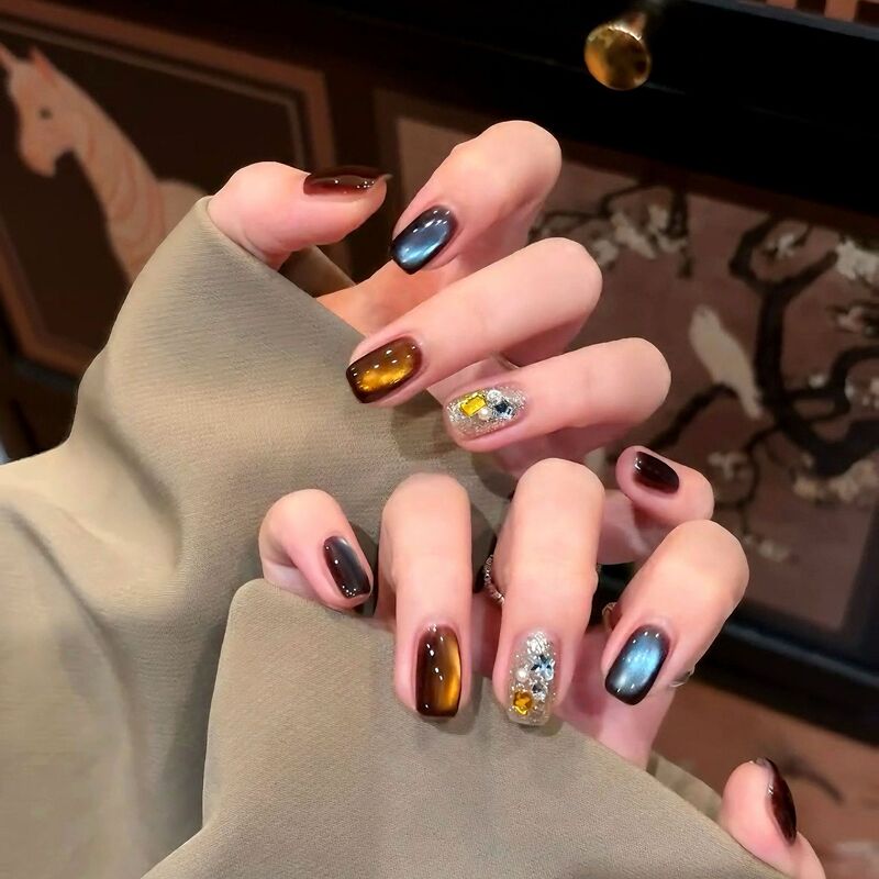 Blue-brown Maillard caramel cat-eye handmade nail art, high-end autumn/winter new collection, ready-made artificial nails, wholesale Blue-brown Maillard caramel cat-eye handmade nail art, high-end autumn/winter new collection, ready-made artificial nails, wholesale