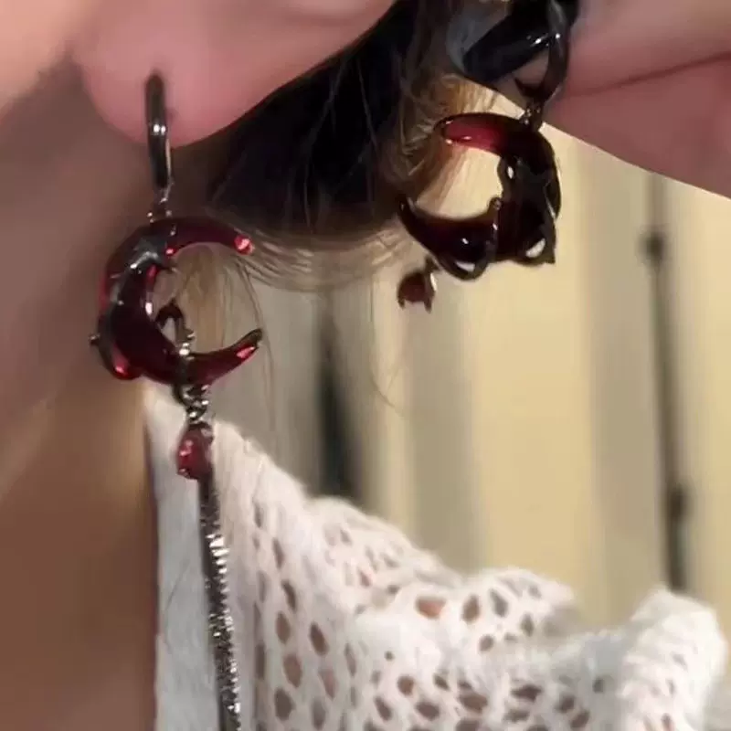 暗黑不对称月牙耳环星芒耳扣女甜酷辣妹风流苏吊坠耳环耳饰批发