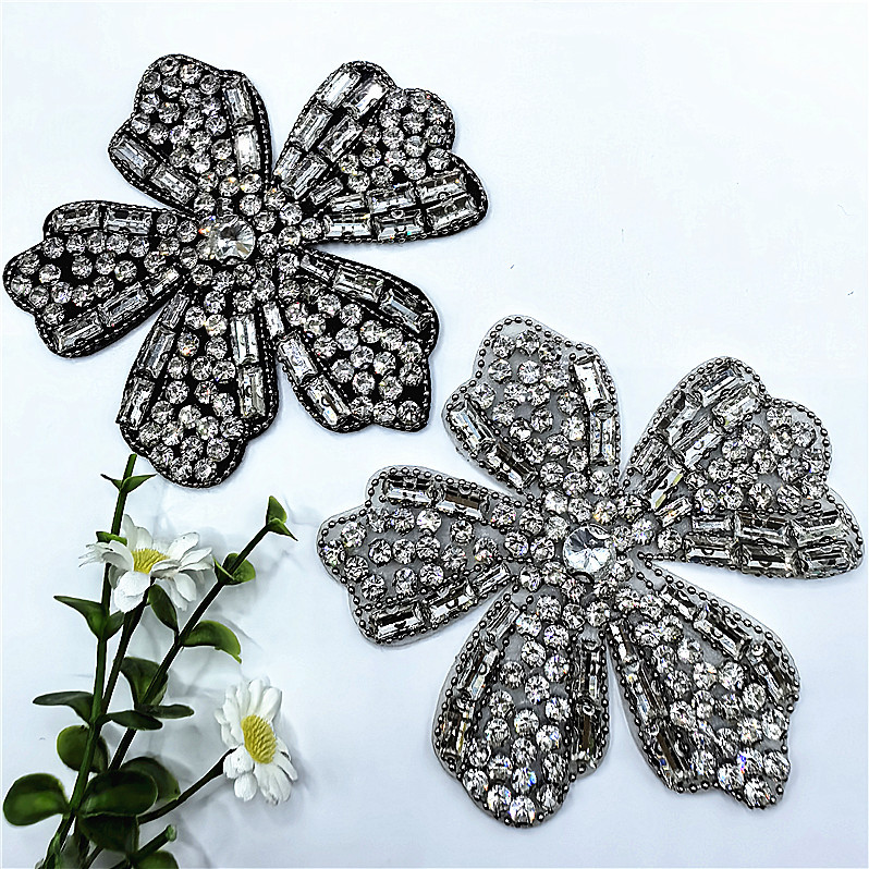 Hot-Selling Rhinestone Accessories, Flower Cloth Patches, Dress Armbands, Sweaters, Corsage Decorations and Accessories