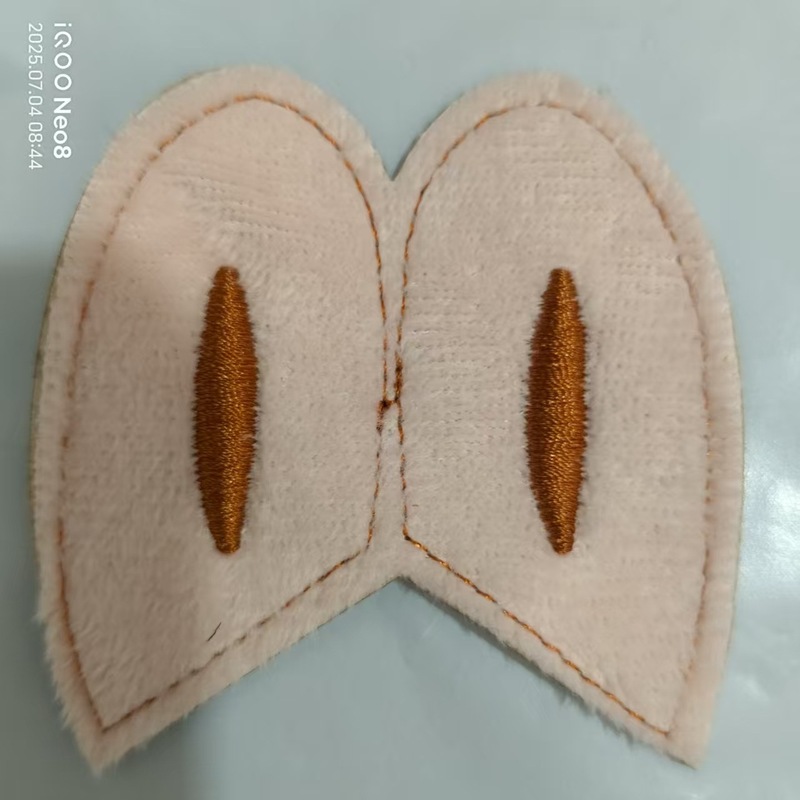 絶妙なバブルマートぬいぐるみスタイルの刺繍耳コンピュータ刺繍布ステッカーアクセサリー工場直接承認供給|undefined