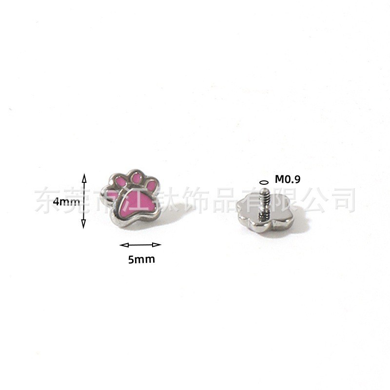 Silver pointed spike labret stud material detail