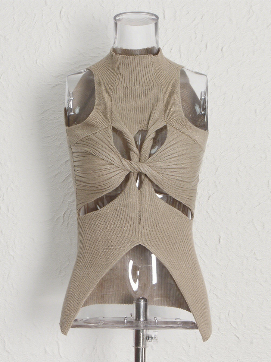 Chaleco de estilo casual y sexy europeo y americano para mujer, nuevo estilo 2026, cuello alto, sin mangas, diseño asimétrico con aberturas, top de punto.