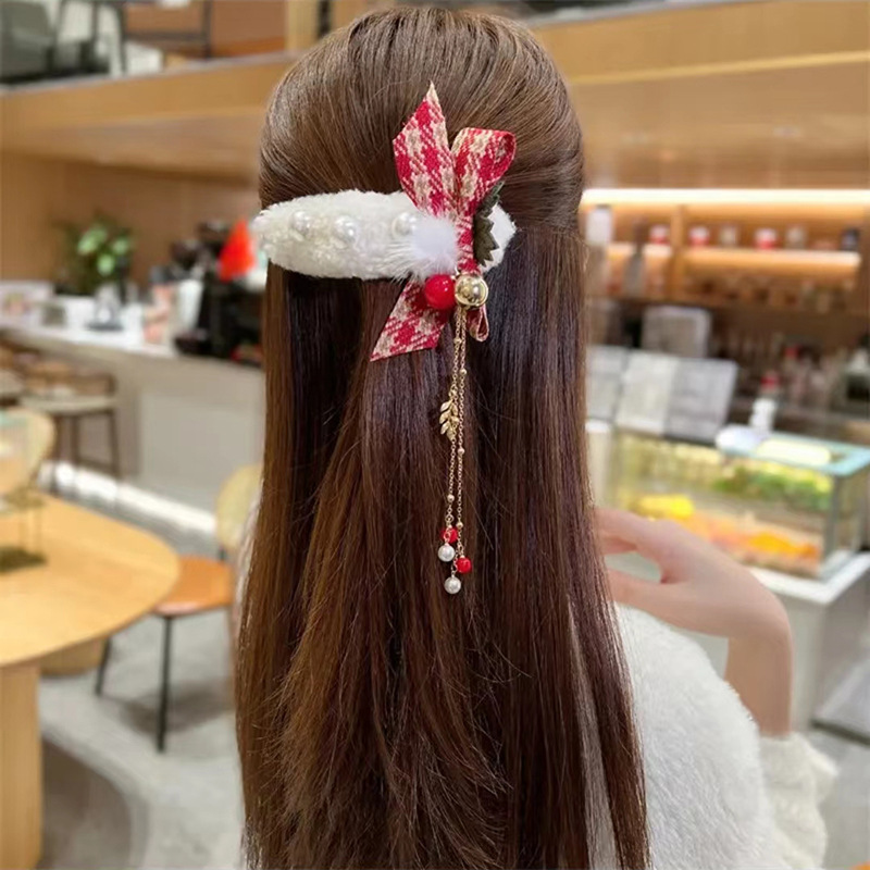 50g Weight Hair Clip, Hair Claws Hair Accessories Type 1 Piece Quantity Daily, Party, Festival Occasion Plush Material Christmas Festival Bow Knot Pattern Women's Gender Sweet Style Christmas Sweet Women's Bow Knot Plush Hair Clip Hair Claws 3