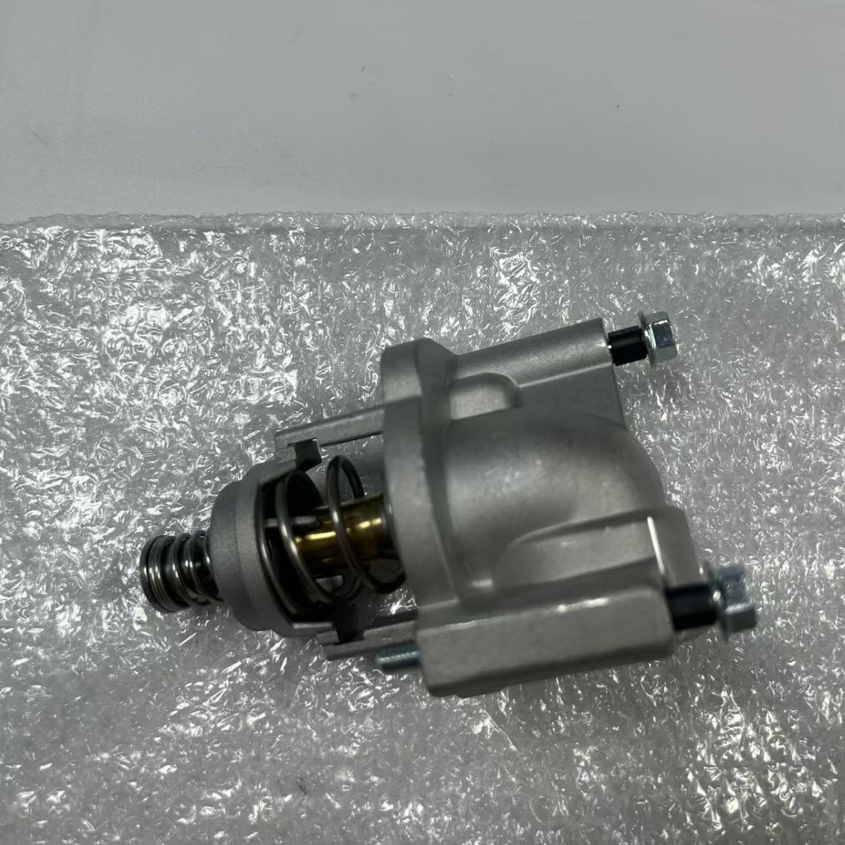 12741009 Engine Coolant Thermostat Housing 12678780 Is Suitable for Chevrolet Buick Gmc