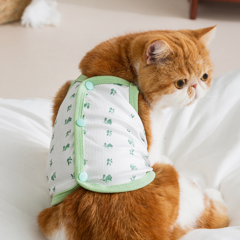 Primavera y verano gatos lindos transpirables delgados claras pequeñas flores de cabina perros Teddy perros pequeños mascotas ropa de gato