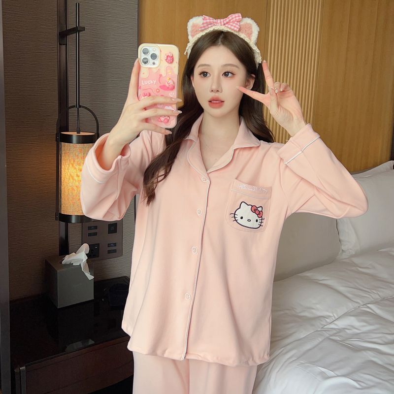 Al por mayor transfronterizo invierno nuevo KT gato pijama de mujer de lana con solapa cardigan de manga larga dulce dibujos animados ropa cálida para el hogar