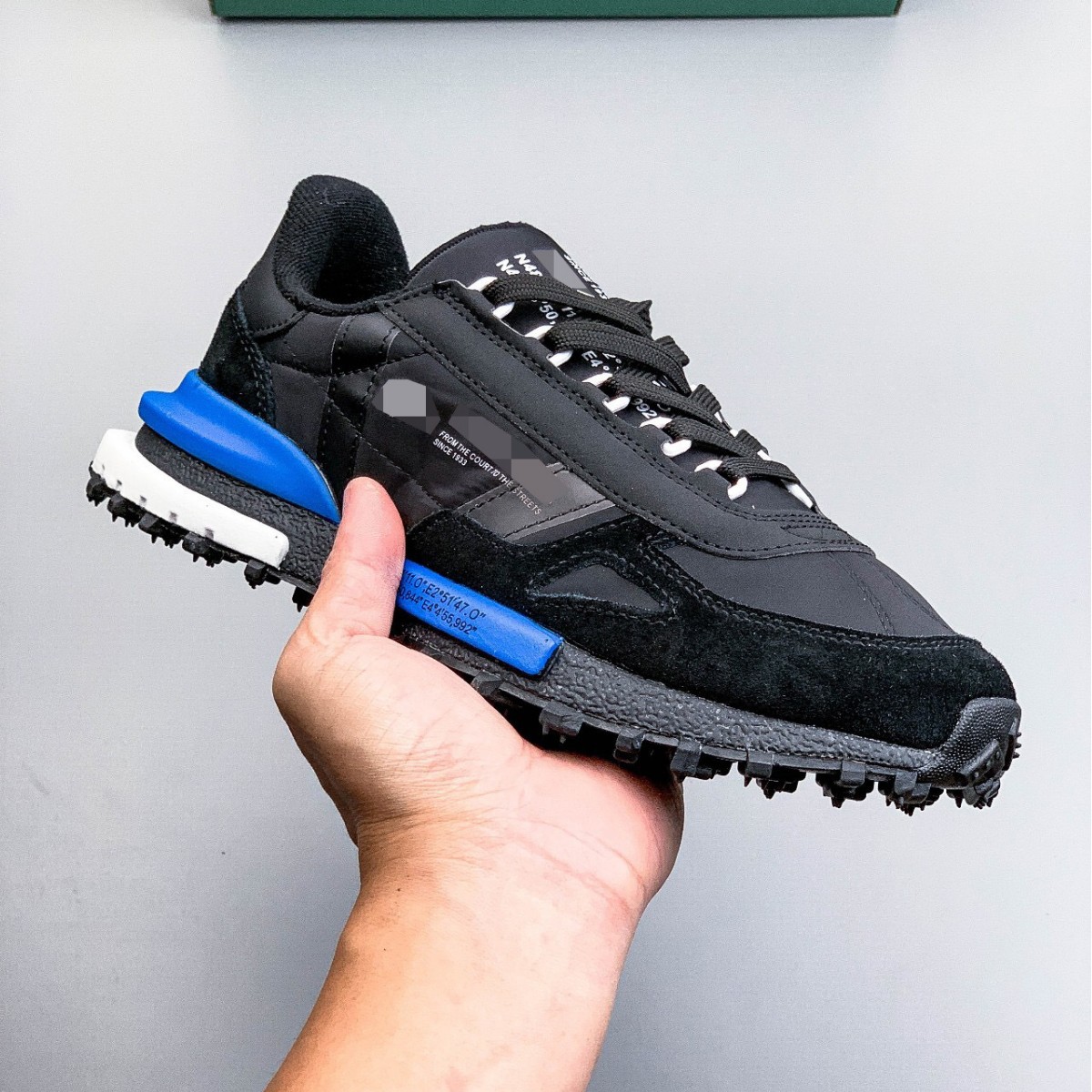 European Crocodile Sports Casual Shoes for Men, Versatile Retro Breathable Mesh Thick-Soled Height-Increasing Jogging Shoes