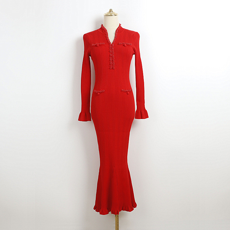 Spring and Autumn Long-Sleeve Long Dress with Sexy Deep V-Neck, Four Pockets, Beaded Decoration, Waist-Cinching Mermaid Dress, Knitted Dress Wholesale