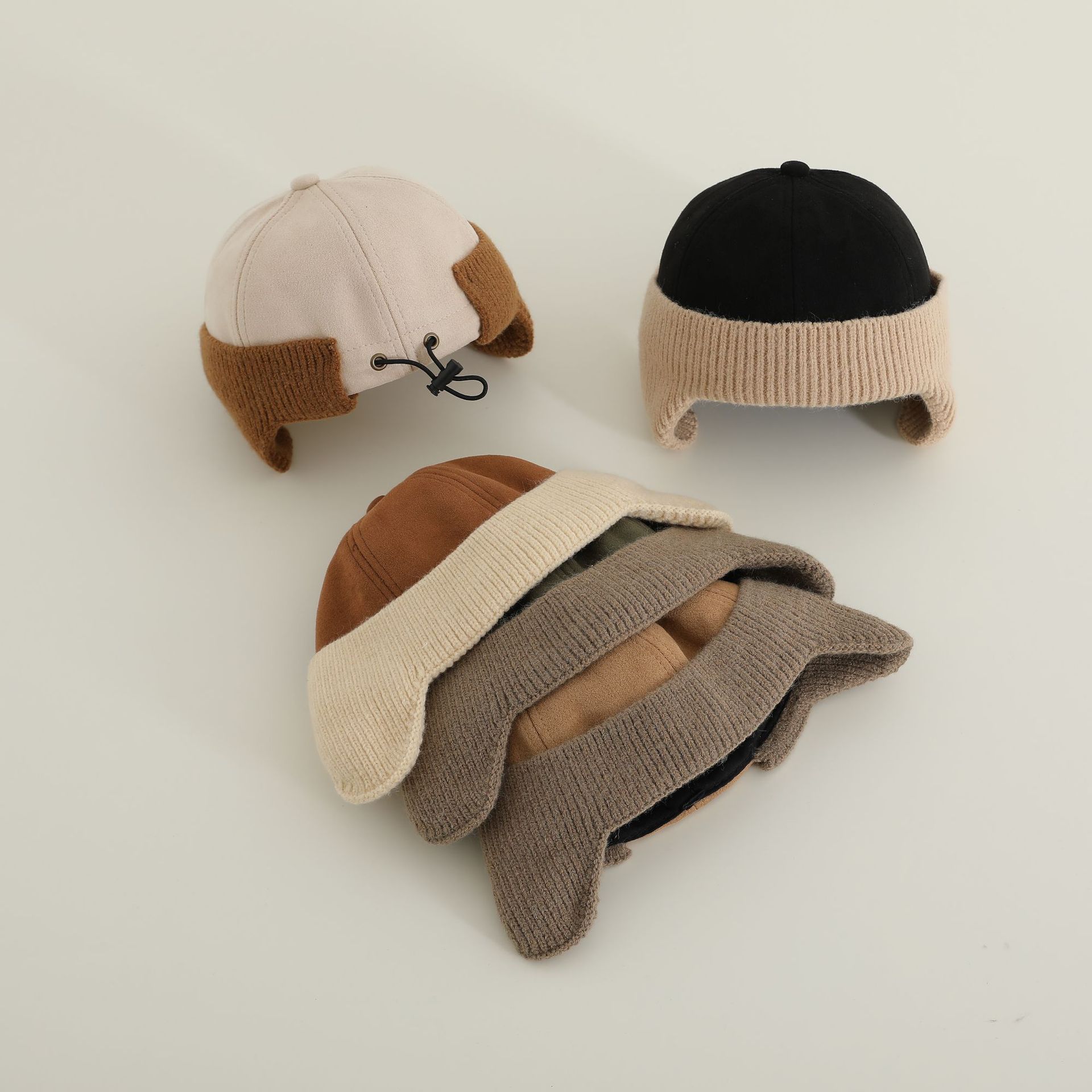 Sombreros infantiles otoño invierno letras de placa de protección de orejas sombreros principales para bebés de otoño adorable sombrero de punto de aire extranjero