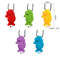 跨境商品恐龍吊墜食品級兒童防掉咬膠嬰兒安撫磨牙防咬手硅膠牙膠