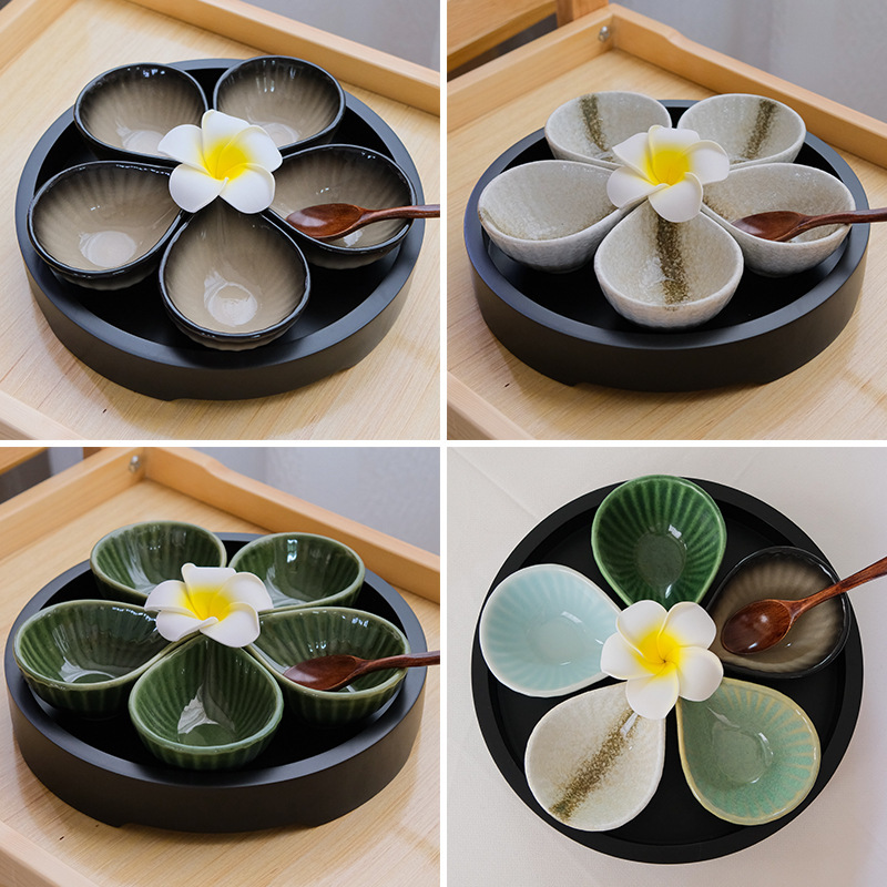 Japanese-style ceramic petal sauce dish creative dip Petal bowl mask bowl snack dish ceramic household seasoning dish