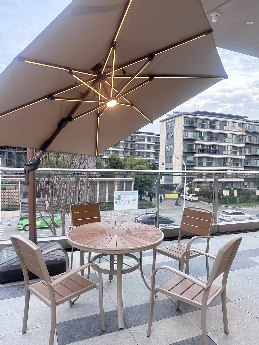 64b40c4f064826418298f64a225bd7