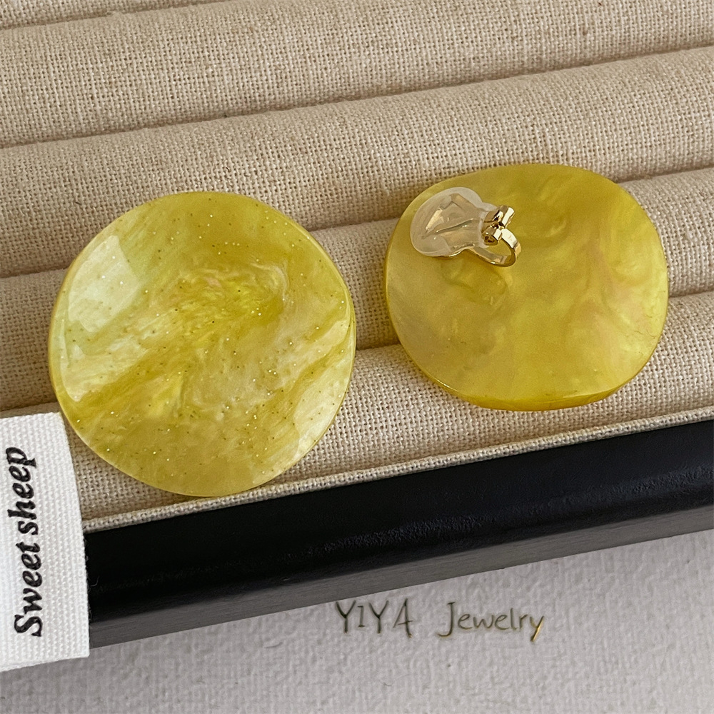 이어클립 옐로우