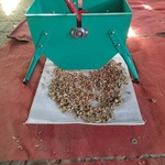 新款手摇式花生脱壳机不伤红皮花生种子剥壳机复脱花生剥壳机手动