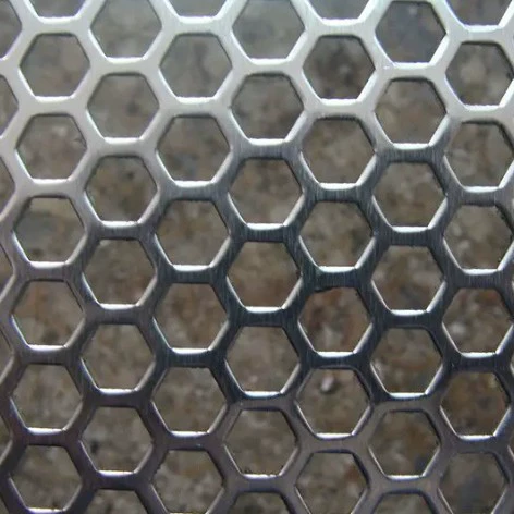 Механическая защитная крышка. Шестиугольная сетчатая пластина для перфорации. Медная пластина. Пробивная сетка. Пыленепроницаемый фильтр. Охлаждающая защитная крышка.