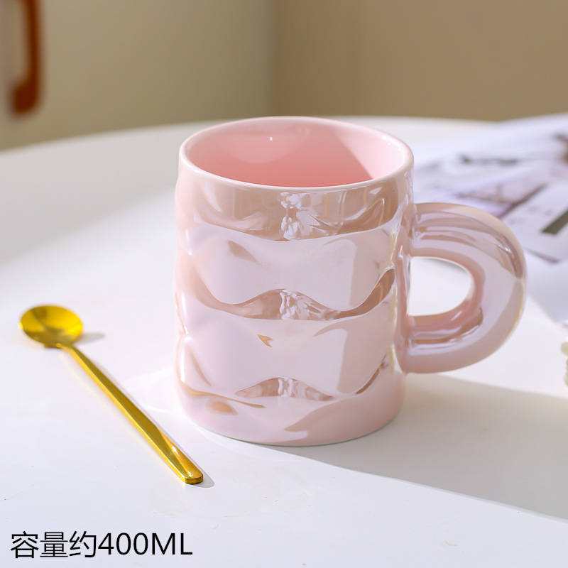 Tazas de alta belleza y lujo ligero tazas de oficina doméstica amigas copas de regalo de mano tazas de perlas de cerámica tazas de agua de estudiantes