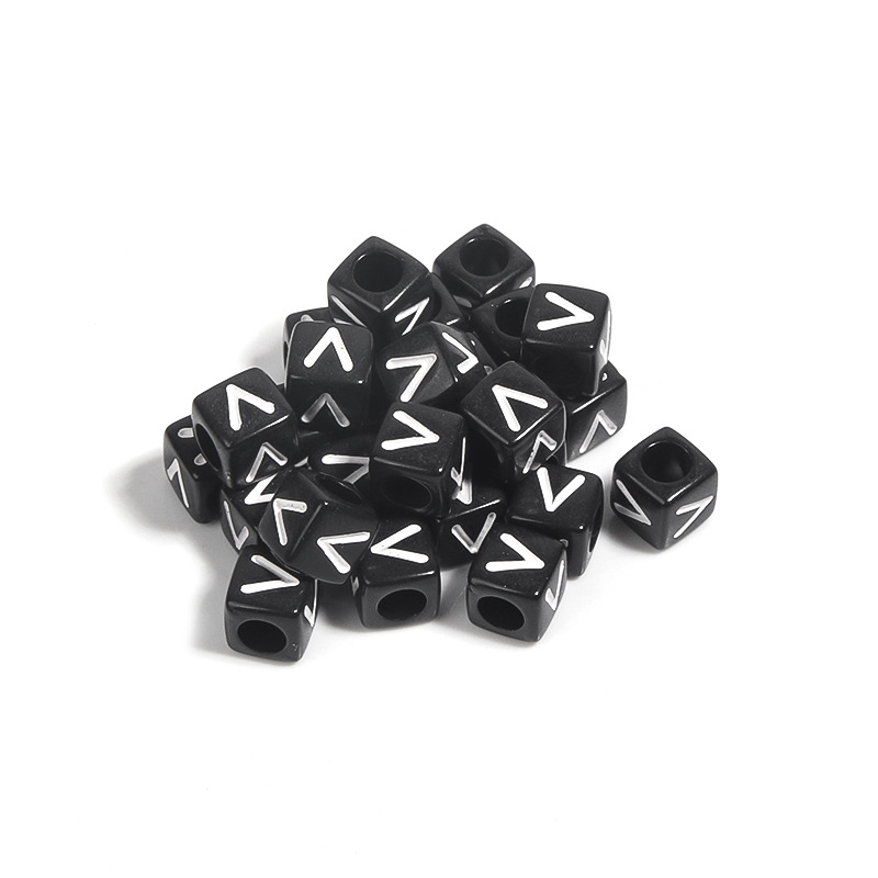 100 / paquete de acrílico fondo negro cuadrado letras blancas 26 letras individuales gotas de aceite cuentas DIY accesorios de cadena de teléfono móvil image 28