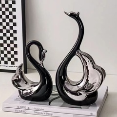 クリエイティブな工芸品、カップルの白鳥、ホームリビングルーム、ワインキャビネットの装飾、テレビキャビネット、玄関テーブル、コーヒーテーブル