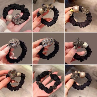 ���|��ˇ��ɫ�ް�С�cȦ�ߏ����Ͻ�lȦ���s���Rβ�^�K�����^Ƥ��