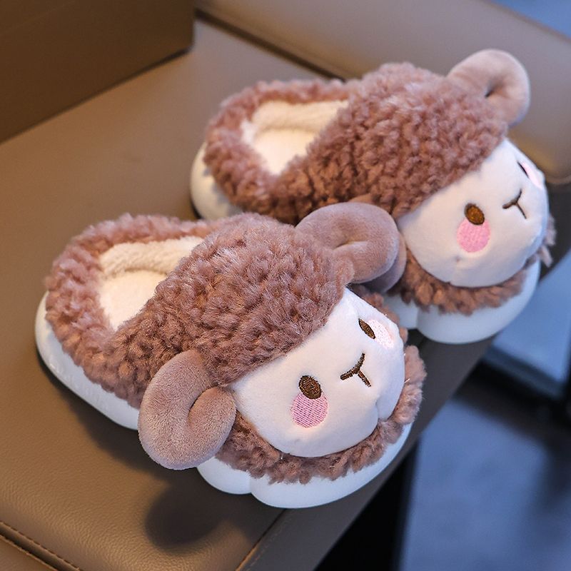 Bolsos de invierno para niños zapatillas de algodón para niñas en el hogar calentamiento y peluche para niños lindos zapatos de algodón para bebés pequeños y medianos