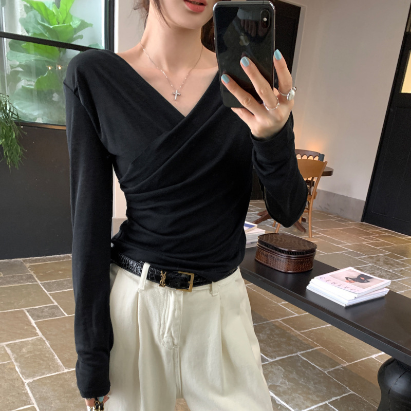 设计感低v领白色长袖T恤女韩系辣妹微透感小心机修身显瘦打底上衣|undefined