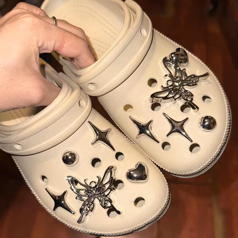 Cave shoes sweet cool stars butterfly hole diy shoe buckle shoe flower accessories silver accessories three-dimensional detachable decoration