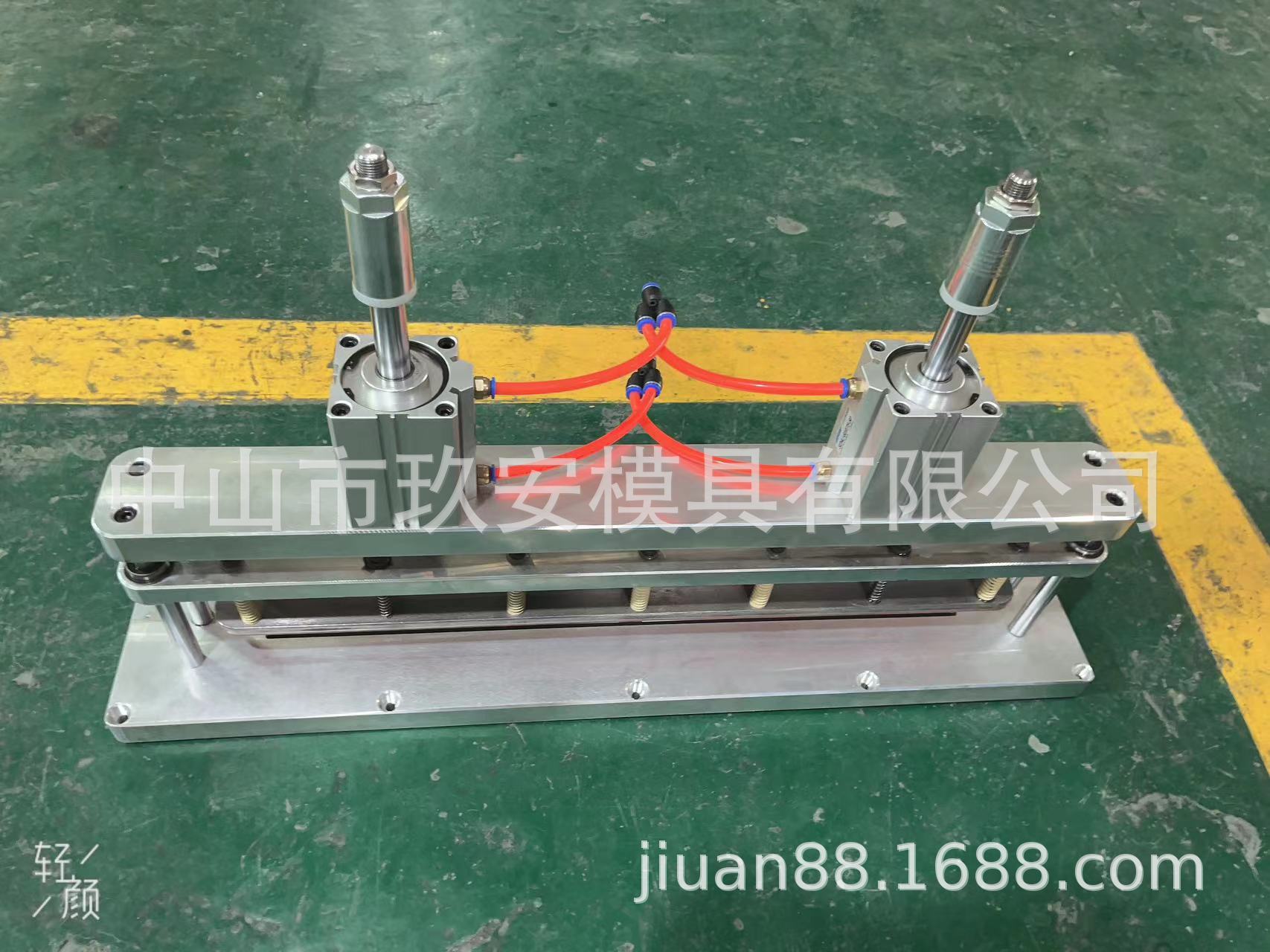 玖安模具供应600长点断线刀模 易撕线刀模