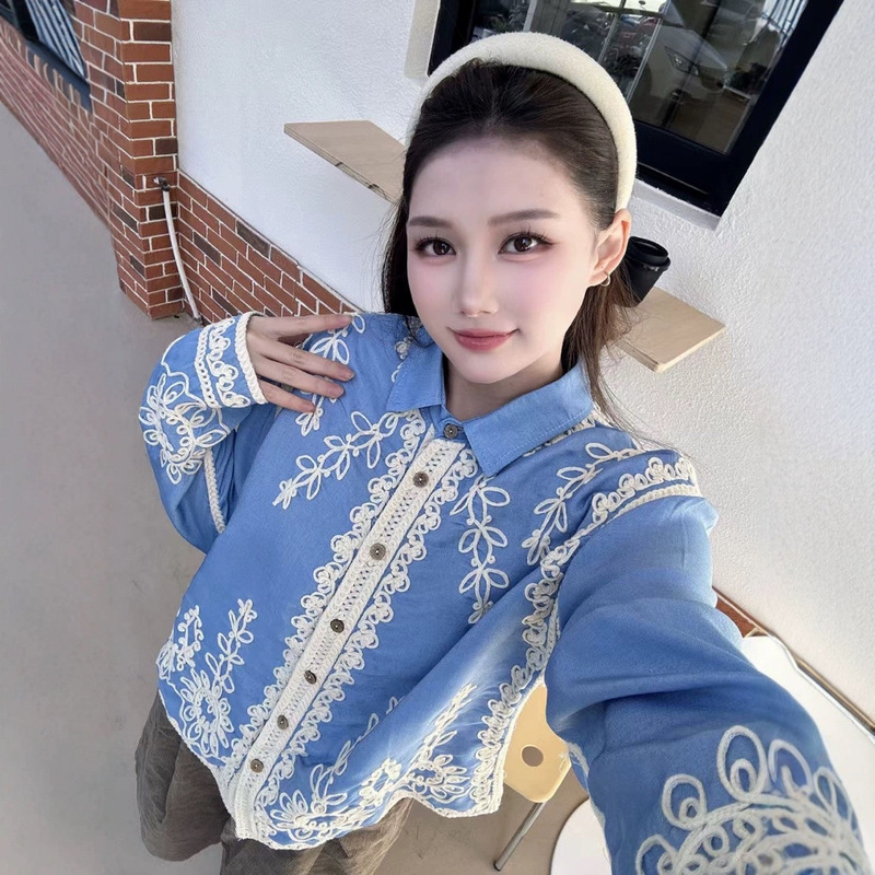 45.00 kg-69.50 kg 2025 White Blue Lace Embroidery for Work OL Teacher Long Sleeve Shirt Loose Collar Casual Top