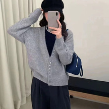 韩系高级感单排扣针织开衫两件套女秋冬新款显瘦气质撞色毛衣上衣