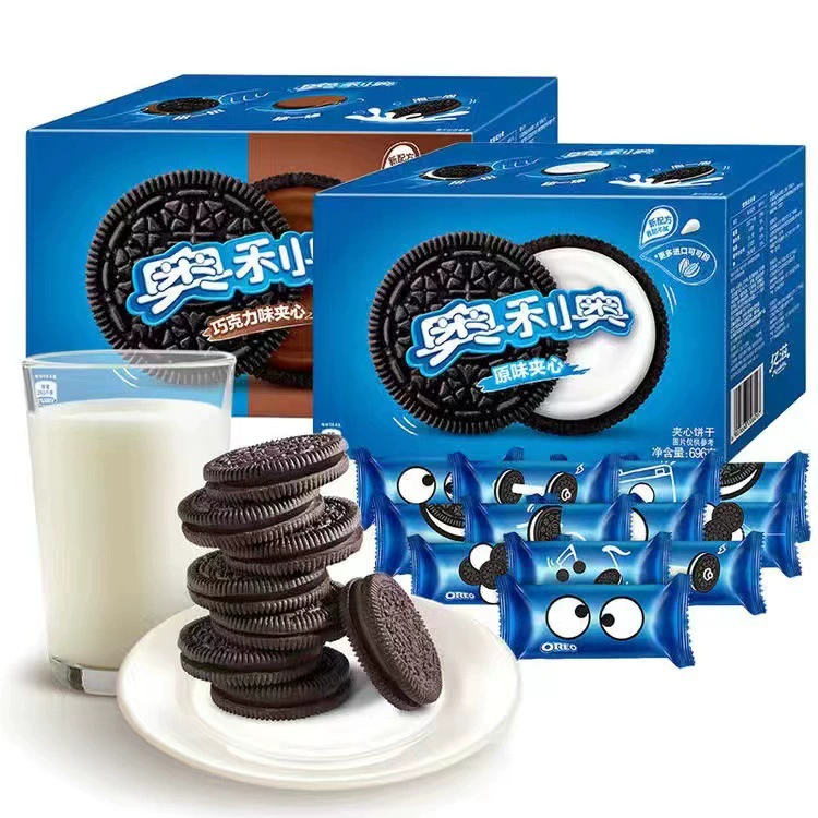 Печенье Oreo в полной коробке 696 граммов, доступное для всей семьи, 12 маленьких пакетиков, индивидуальная упаковка, смешанные вкусы, сэндвич- snacks