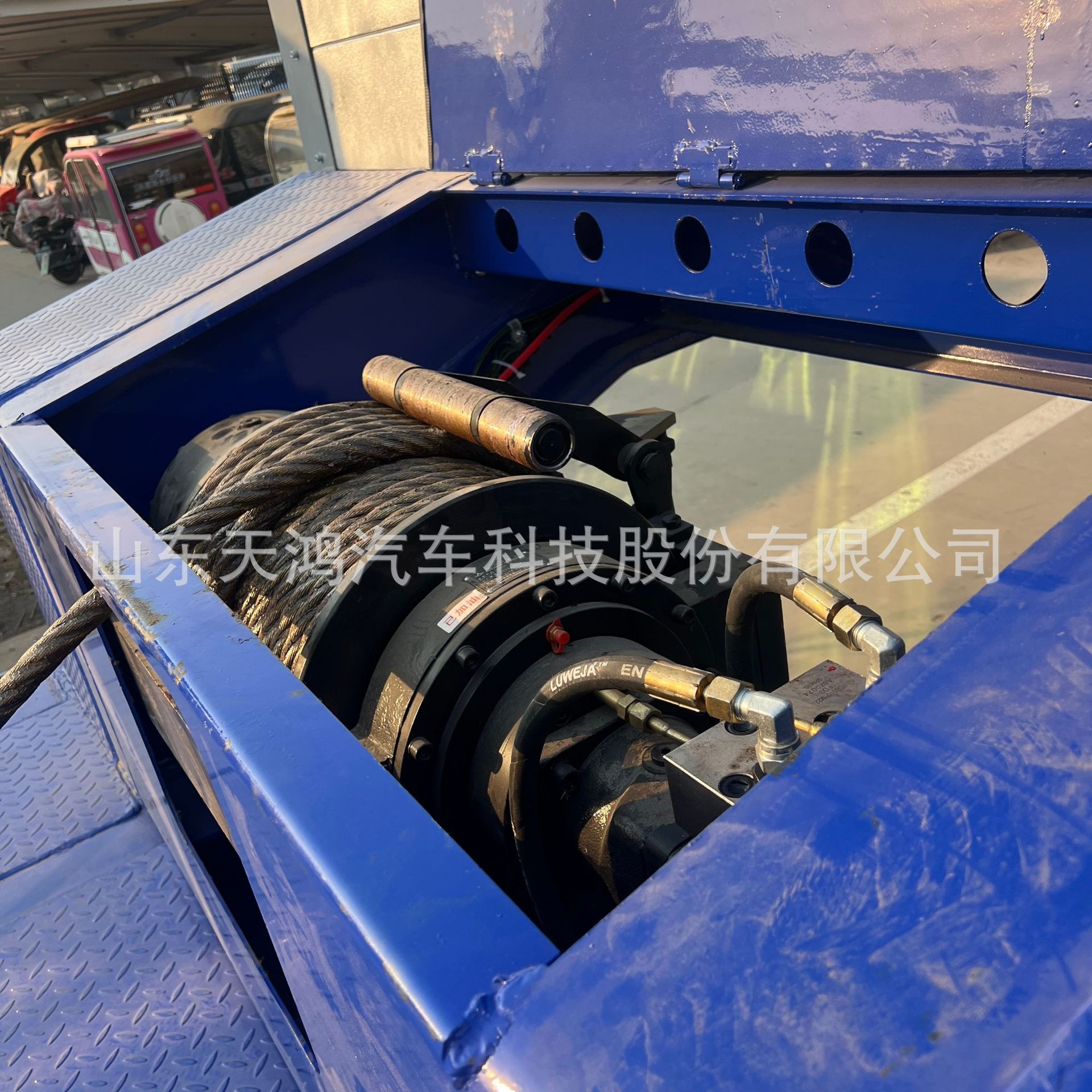Factory Production Direct Sales Export for Sale Lowbed Semi-Trailer Trailer Hydraulic Winch Heavy-Duty Large Piece Transport Trailer