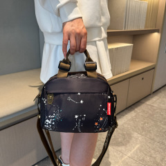 クロスボーダーファッショナブルな軽量マルチコンパートメントレディースハンドバッグ2025新しいカジュアル大容量ショルダーバッグ多用途クロスボディバッグ