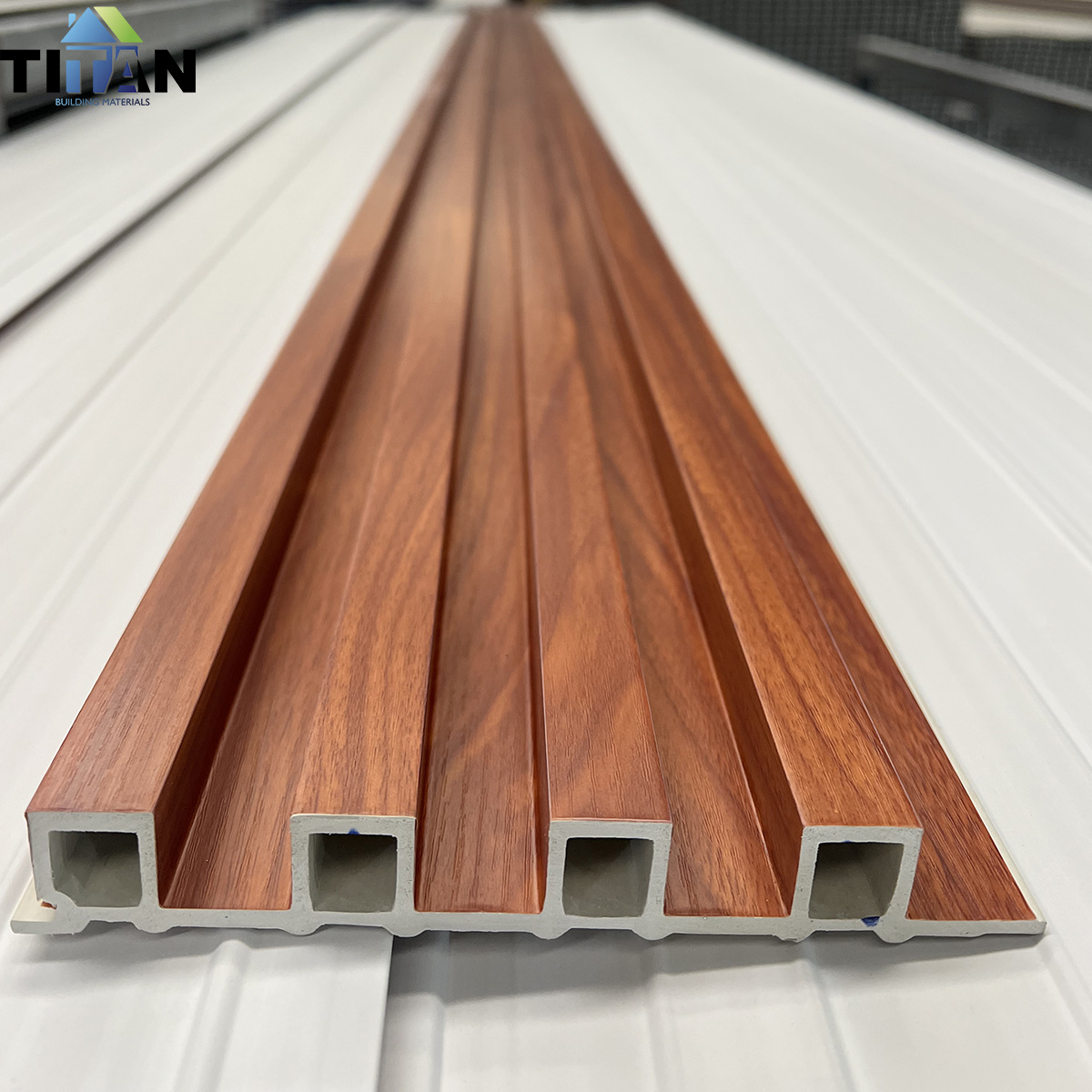 Gran Muralla Tablero Madera Plástico WPC Material 169*27 Tablero de pared cóncavo-convexo Tablero de rejilla exterior Tablero de pared Decoración de interiores