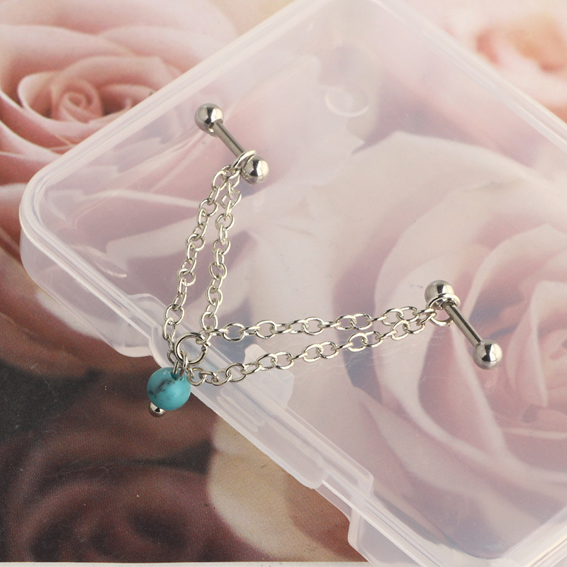 16G labret stud size and finish detail