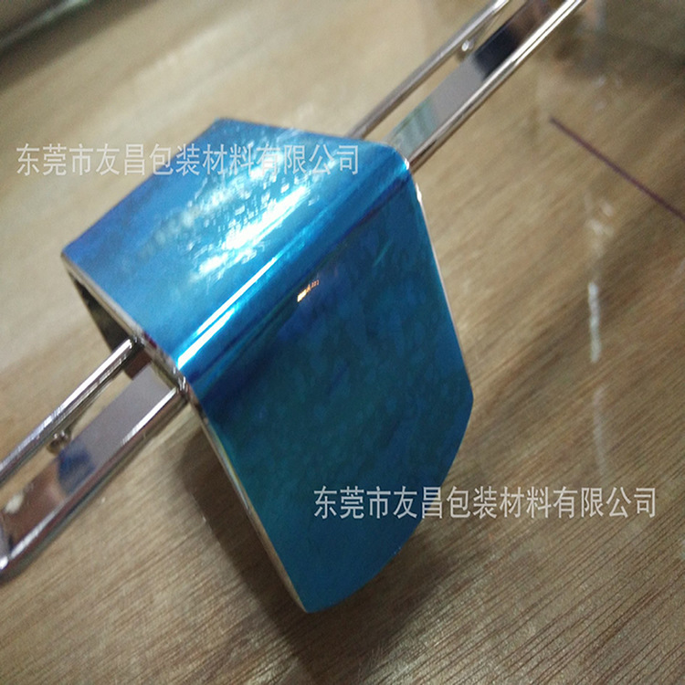 4388211580_1895747593