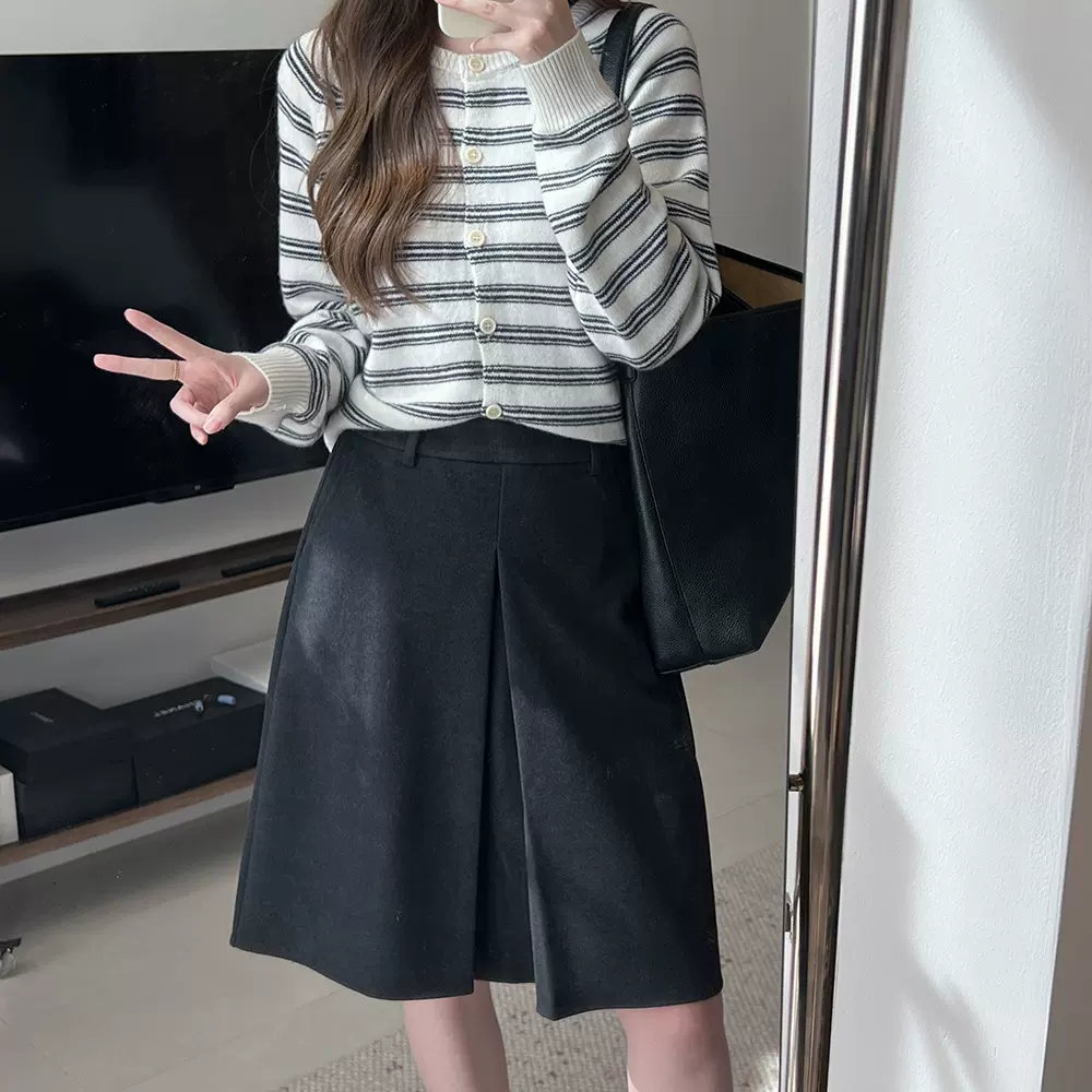 miu系穿搭仿毛呢通勤半身裙女2025秋冬设计修身显瘦对叠西装A字裙