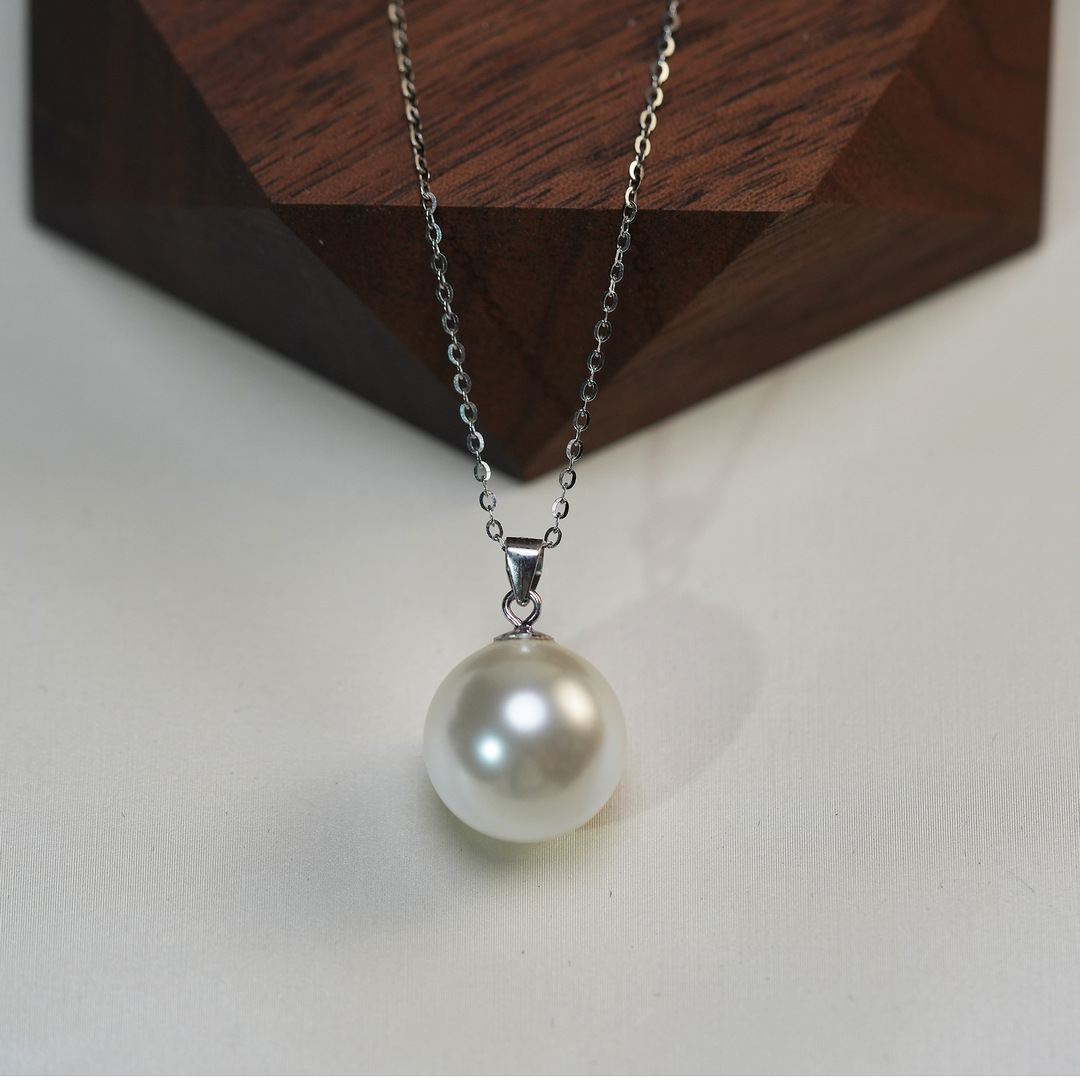Natural Freshwater Pearl Pendant Necklace 4