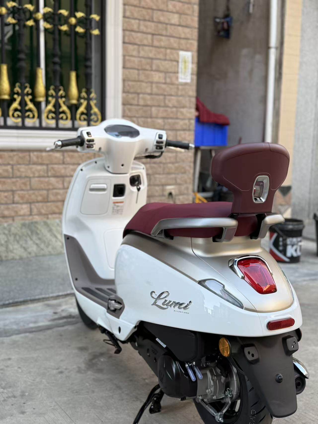 Suitable for Haojue Lumi125 Modified Rear Backrest, Rear Seat Lumbar Support, Passenger Backrest, Humpback Backrest, Cushion