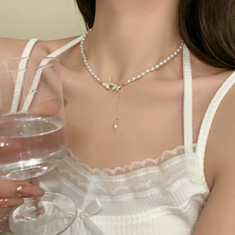 Цепочка-аксессуар (body chain) в многослойном стиле, жемчуг 10 мм и металл, серебро/золото