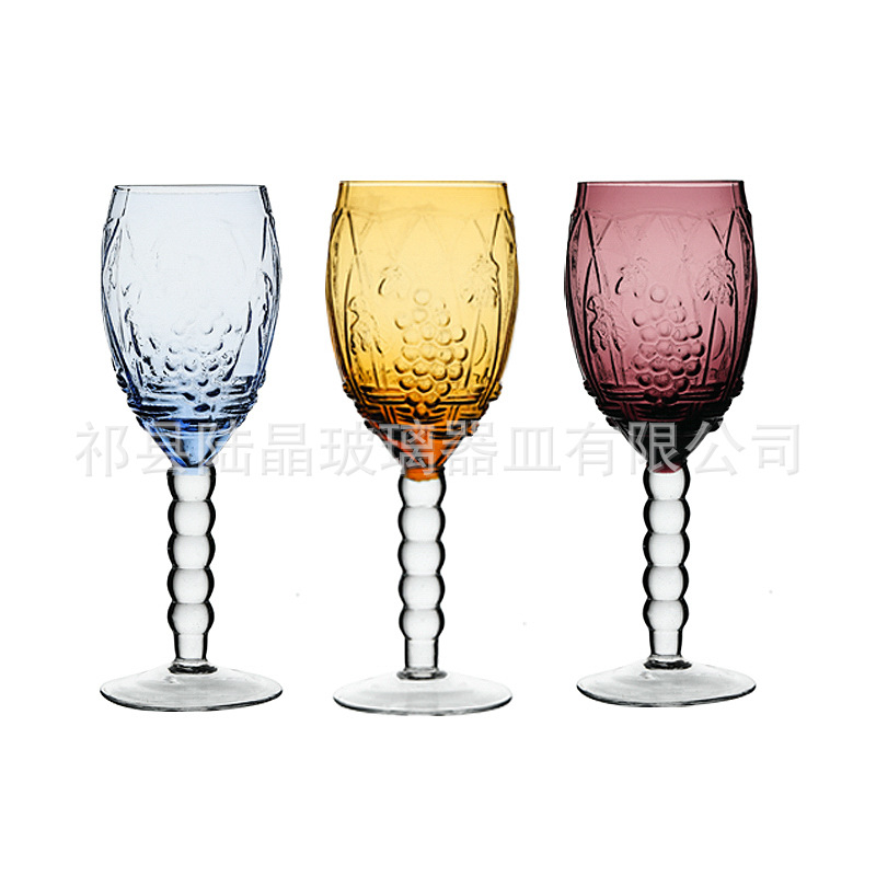 Nórdico en relieve de color de vidrio copa de vino copa de champán de color copa de cerveza simple suministro directo de fábrica de vidrio