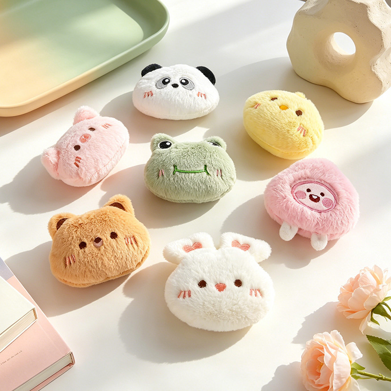 Japanese-Style Cartoon Squeaky Plush Brooch Sweater Pin Doll Accessory Clothing Scarf Decoration Accessory