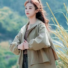 户外连帽短款休闲外套女士2025春秋季新款复古工装双层斗篷式风衣